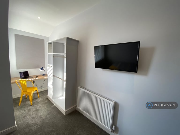 6 bedroom house in Nicander Road, Liverpool, L18 (6 bed) (#2653139)