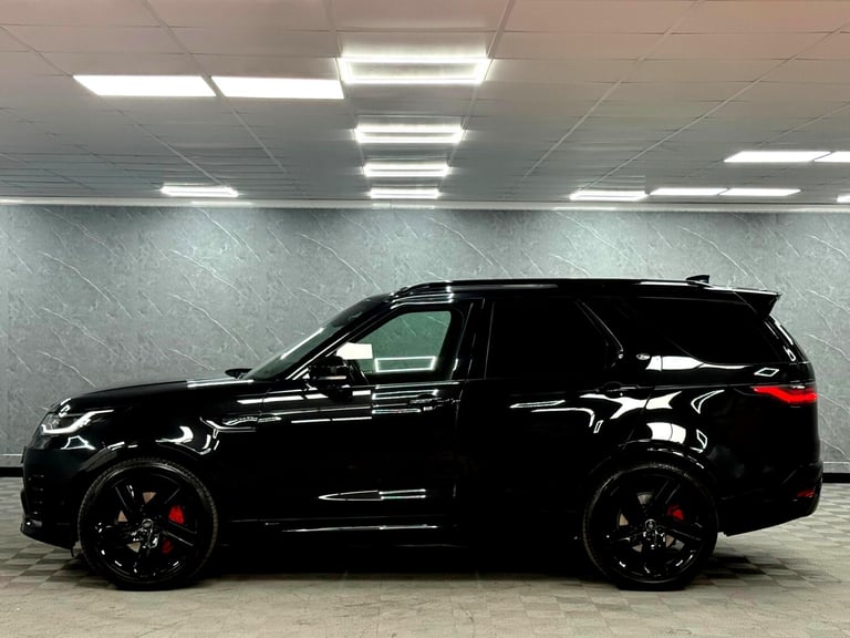 2021 Land Rover Discovery 3.0 D250 R-Dynamic S 5dr Auto TOWING PACK | HUGE SPEC ESTATE Diesel Sem...