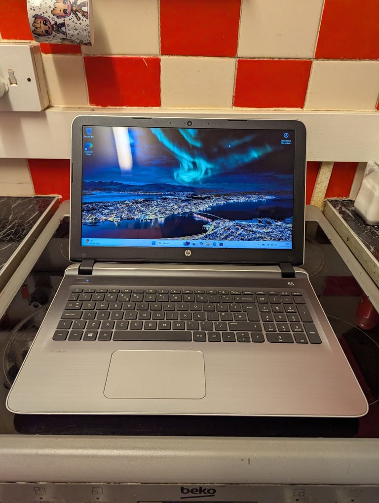 ⭐ Hp pavilion cheap laptop AMD A8-7th 16GB 256GB SSD Radeon R5 Windows 11 ⭐