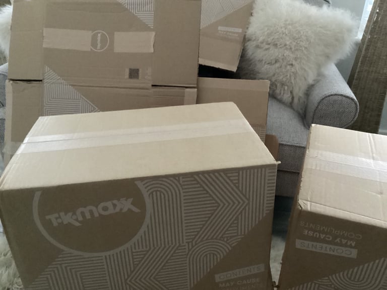 Cardboard boxes large  8+ 