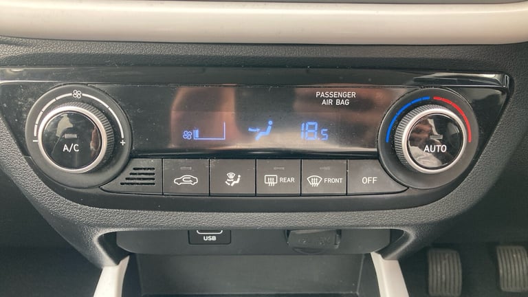 2022 Hyundai i10 1.0 MPi Premium 5dr Petrol Hatchback Hatchback Petrol Manual
