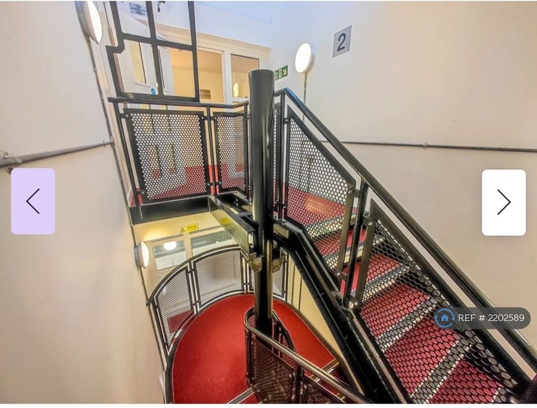 2 bedroom flat in Marlborough Road, London, SE18 (2 bed) (#2202589)