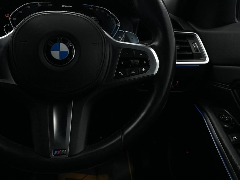 2021 BMW 3 Series 2.0 330e 12kWh M Sport Pro Edition Auto Euro 6 (s/s) 4dr SALOON Petrol/Electric...
