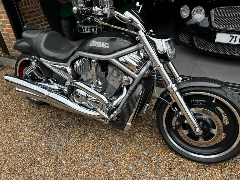 HARLEY DAVIDSON VRSCA V-ROD CUSTOM
