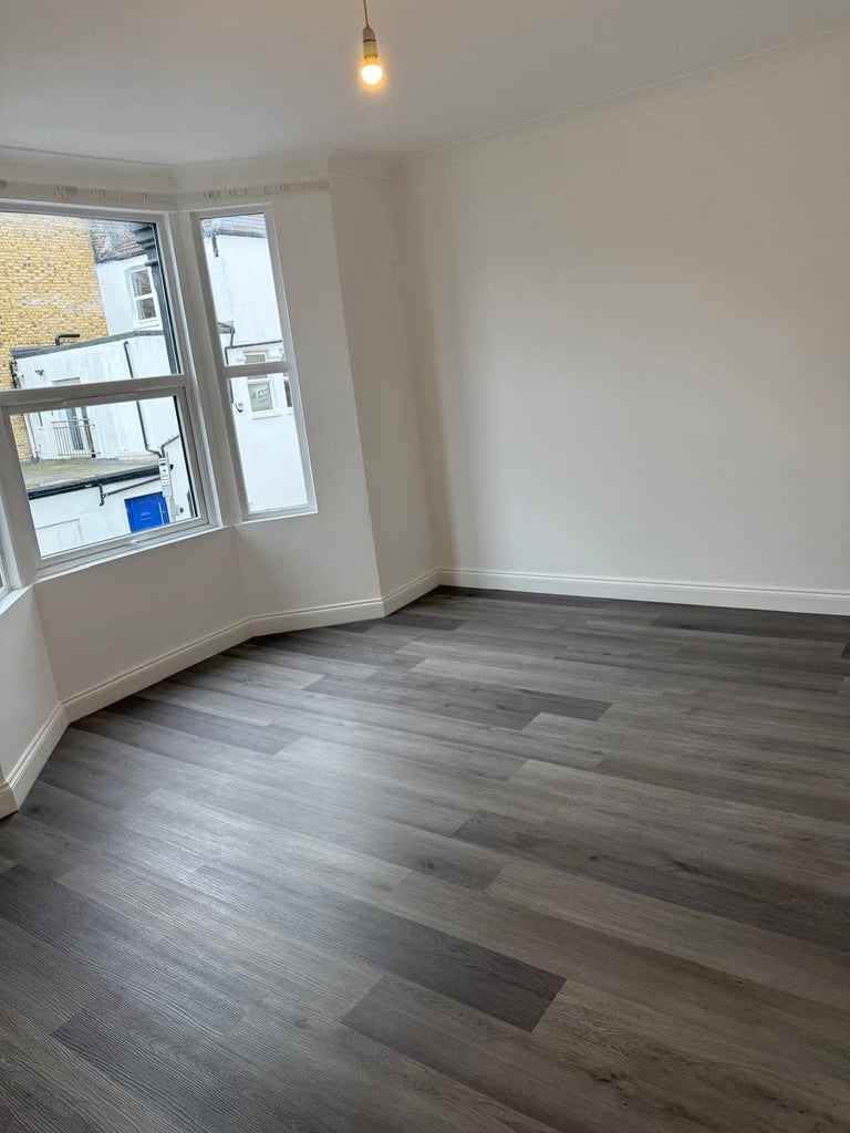 image for TOOTING Newly refurbished 4 bed 2 bath. COMPANY LET Welcome