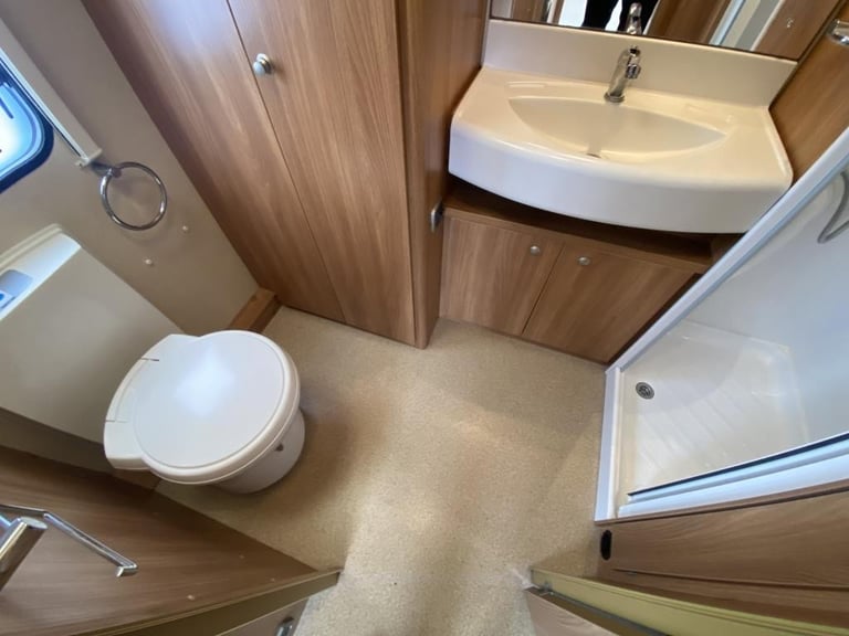 2012 SWIFT CHALLENGER SPORT 524 TOURING CARAVAN