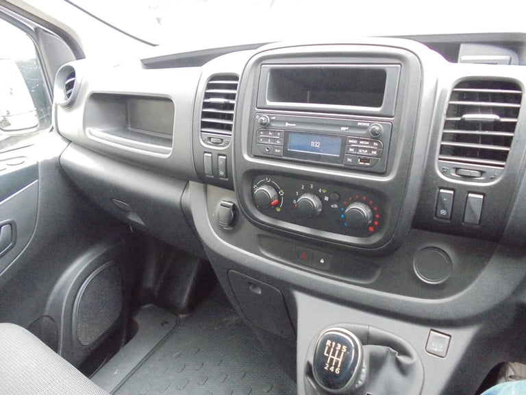 2020 Renault Trafic SL28 ENERGY dCi 145 Business Van PANEL VAN Diesel Manual