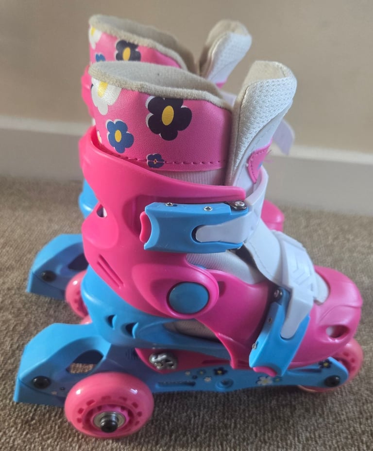 image for Senhai size adjustable roller skates size XS 26-29. In as new condition as only worn once briefly