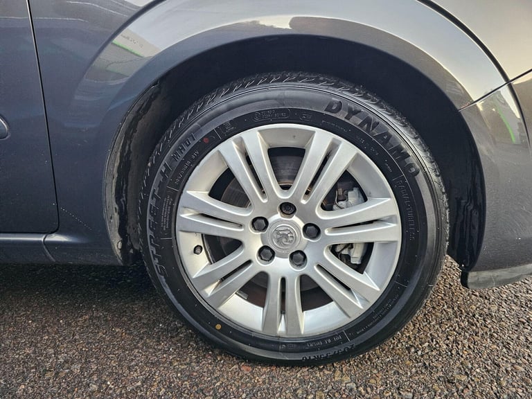 2013 Vauxhall Zafira 1.7 CDTi ecoFLEX Design Euro 5 5dr (SNav) MPV Diesel Manual