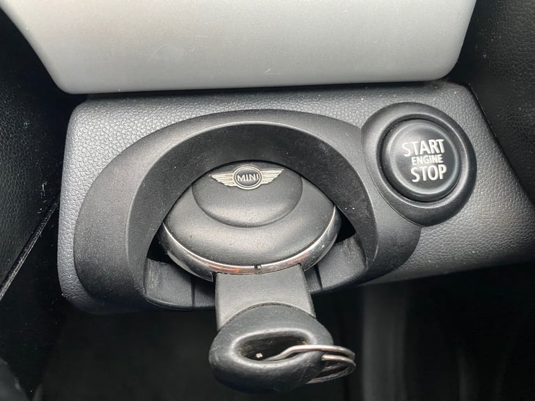 Mini, HATCHBACK, Hatchback, 2012, Automatic, 1598 (cc), 3 doors