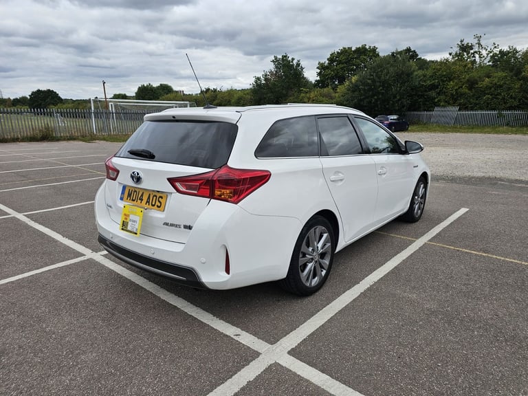 2014 UK TOYOTA AURIS TOURING SPORT HYBRID EXCEL £20 TAX ULEZ ✅