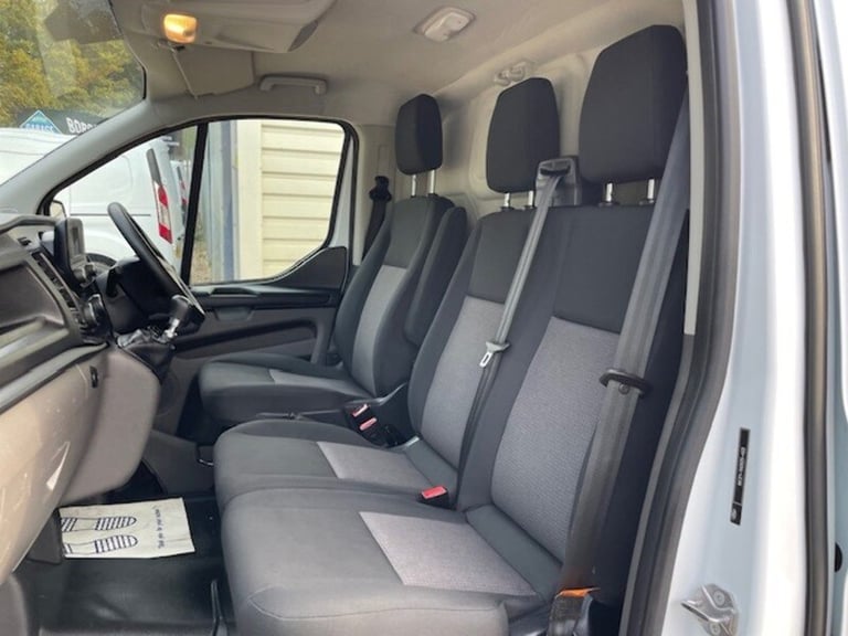 2022 Ford Transit Custom 300 EcoBlue Leader Panel Van Diesel Manual