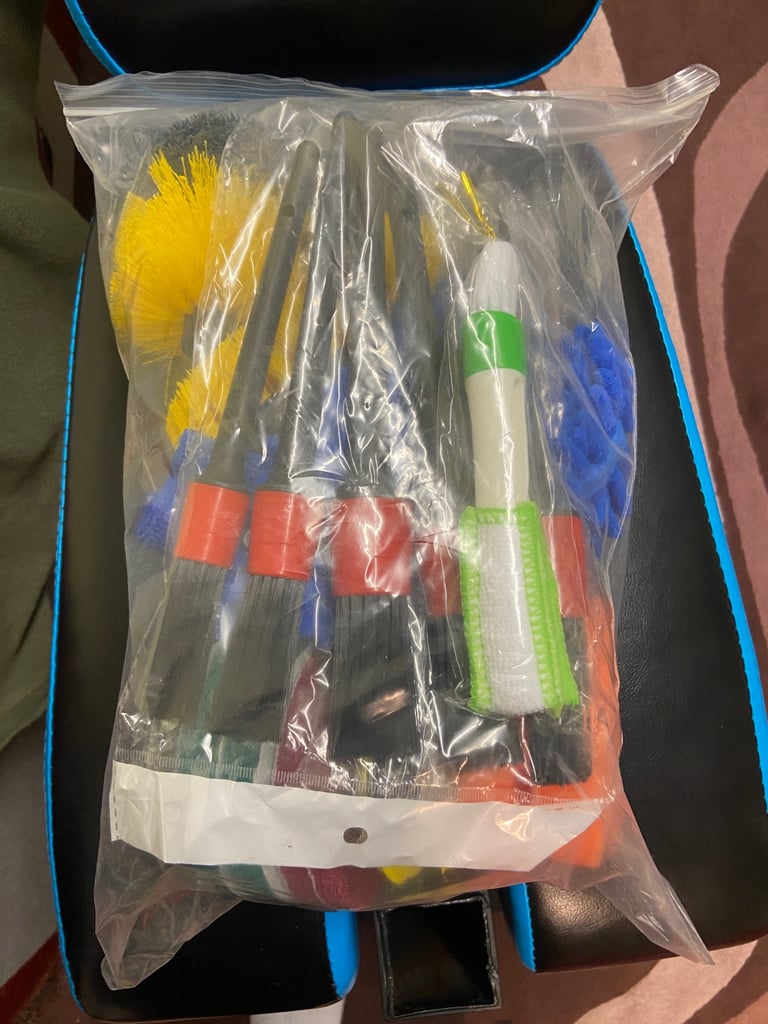 image for car detailing kit 