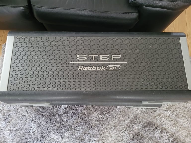 Reebok Adjustable Step Aerobic Exercise Platform Gym Fitness Box Cardio Stepper 