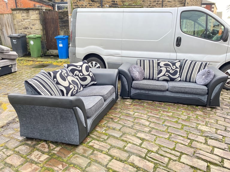 image for 3+2 black& grey sofa for sale 