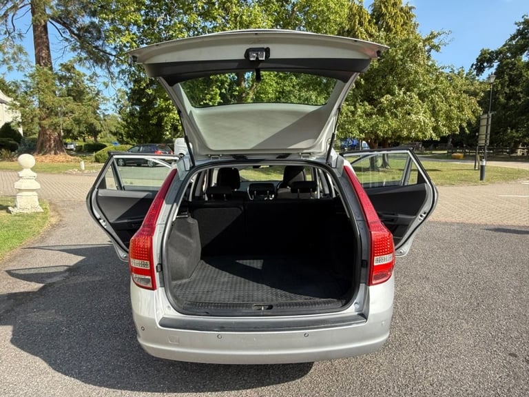 2012 Kia Ceed 1.6 CRDi 2 Sports Wagon 5dr Diesel Auto Euro 5 (113 bhp) Estate Diesel Automatic