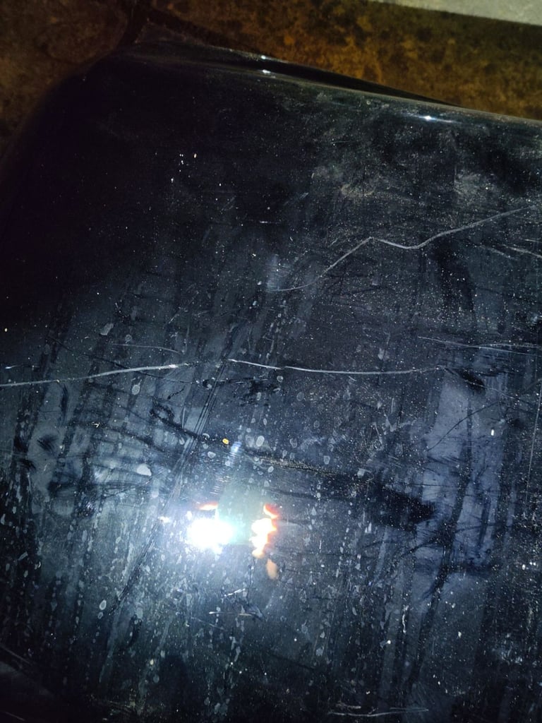 Ocean 600 330L Roof Box - collection in person only