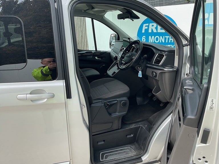 2021 Ford Tourneo Custom 320 EcoBlue Titanium 8 Seat Minibus Diesel Manual