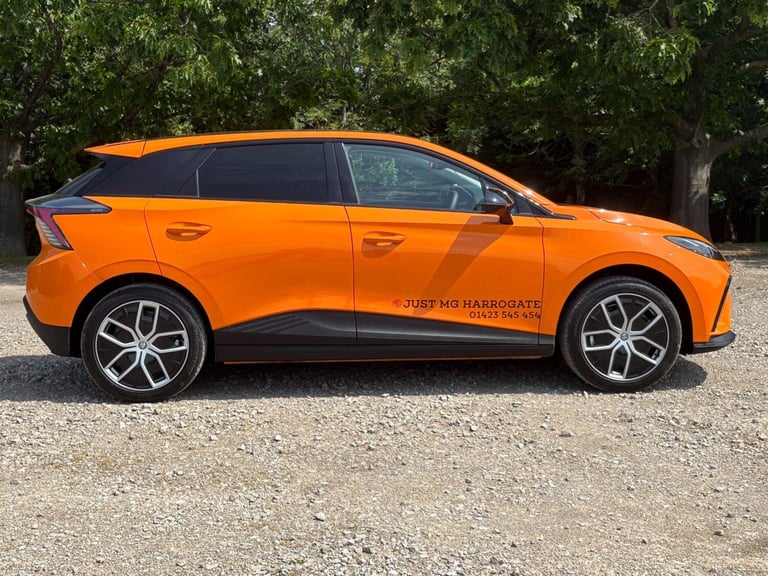 2025 MG MG4 77kWh Trophy Extended Range Auto 5dr HATCHBACK Electric Automatic