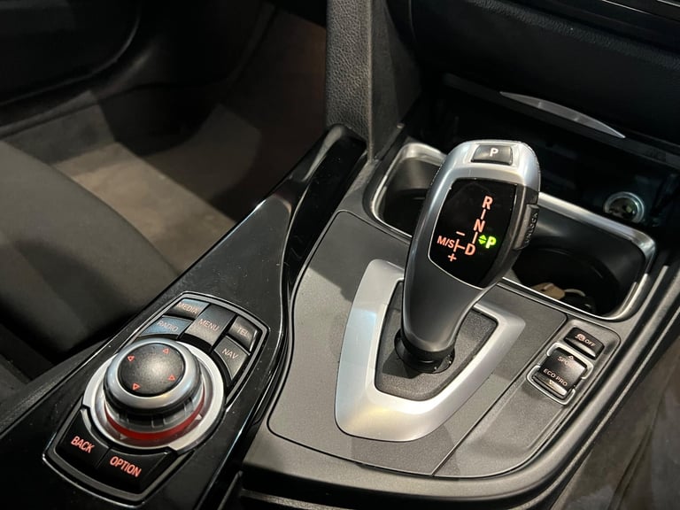 2014 BMW 3 Series 2.0 320d Sport Touring Auto Euro 5 (s/s) 5dr ESTATE Diesel Automatic