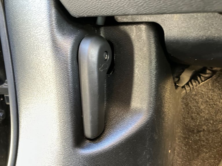 2019 Volvo XC40 1.5 T3 Momentum Pro 5dr Estate PETROL Manual