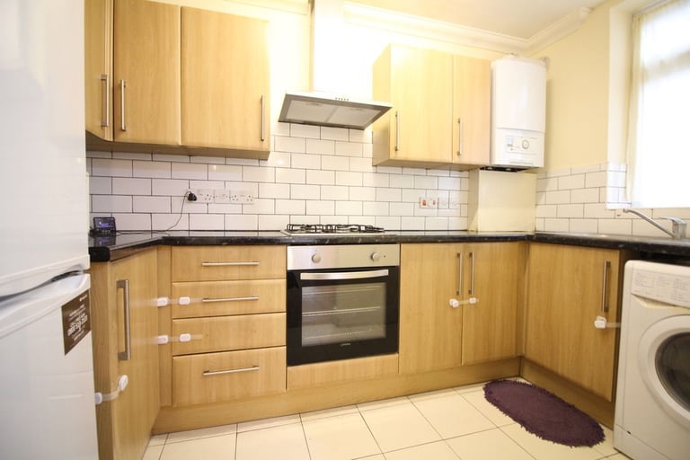 LARGE MODERN ONE BED APARTMENT TO RENT NEAR TUBE- HATTON CROSS HEATHROW FELTHAM