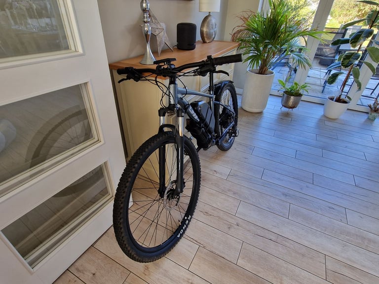 Giant electric bike
