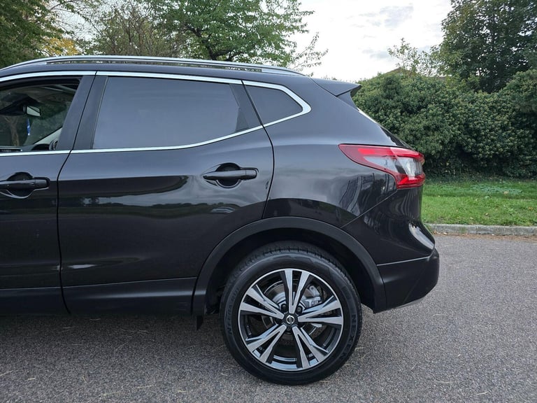 2018 Nissan Qashqai 1.5 dCi N-Connecta SUV 5dr Diesel Manual Euro 6 (s/s) (115 ps) HATCHBACK Dies...