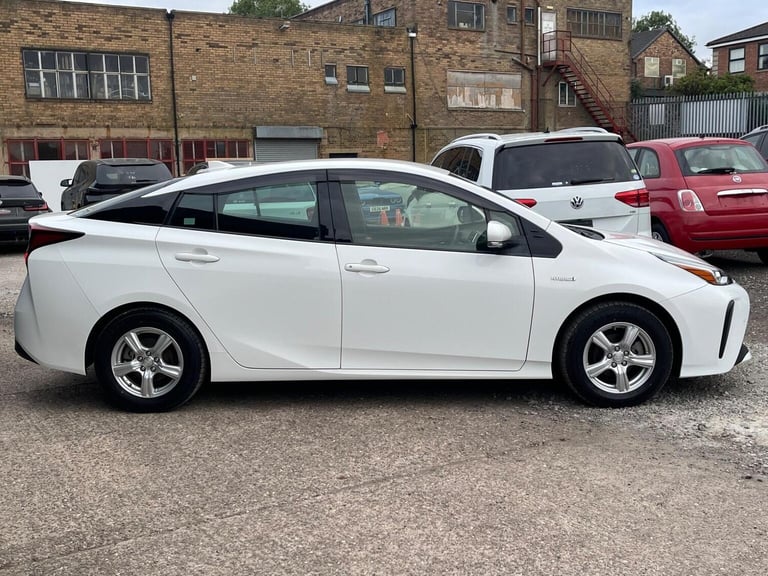 TOYOTA PRIUS 1.8 VVT-h Business Edition CVT Euro 6 (s/s) 5dr 2019