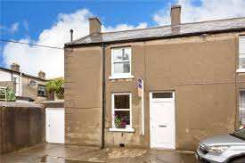 ACQUIRING RESIDENTIAL OR COMMERCIAL PROPERTY FOR SALE