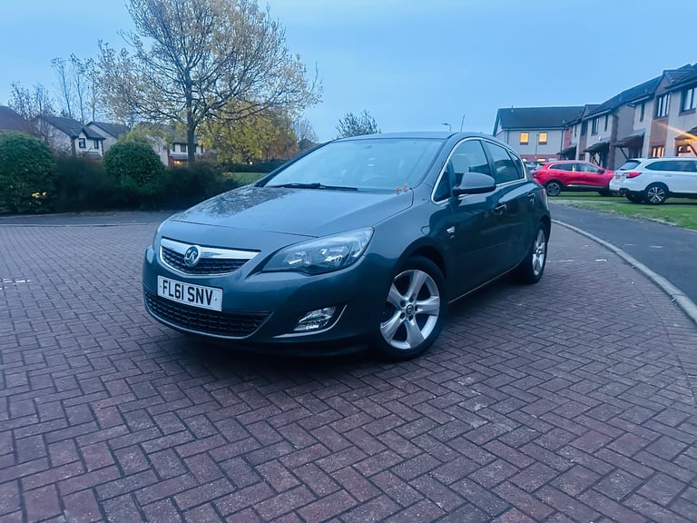 image for Vauxhall, ASTRA, Hatchback, 2011, Manual, 1956 (cc), 5 doors