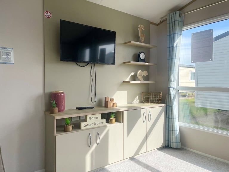 CHEAP STATIC CARAVAN FOR SALE AT BROADLAND SANDS HOLIDAY PARK - 11.5 MONTH OWNER SEASON