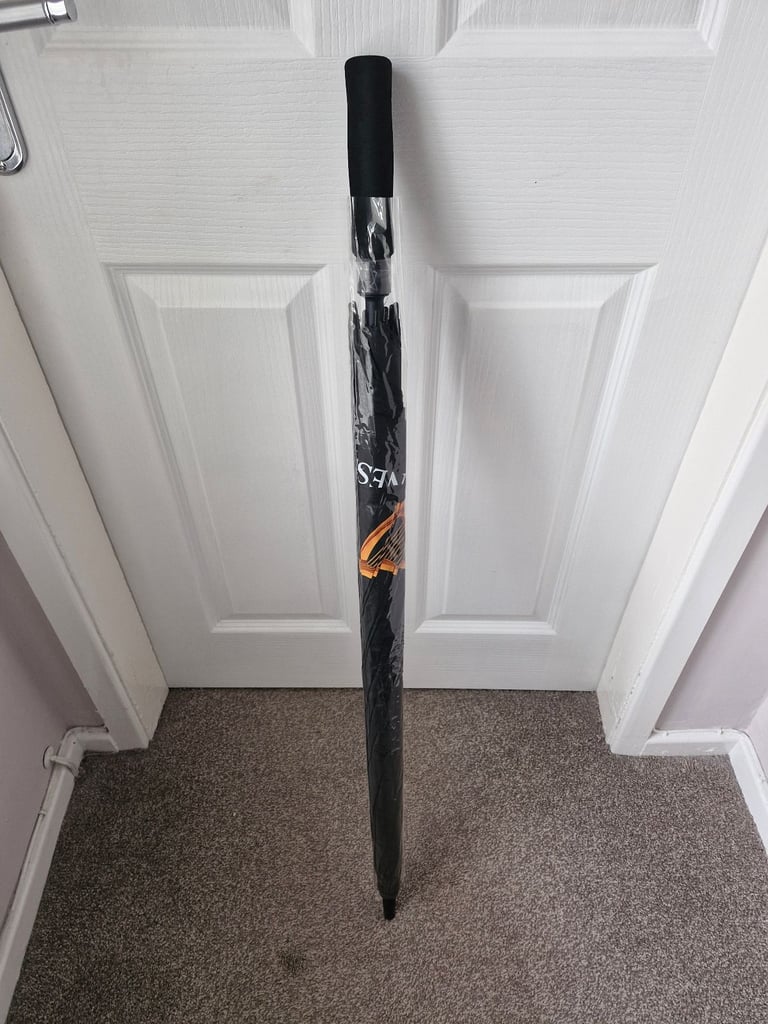 BRAND NEW Guinness golf umbrella 