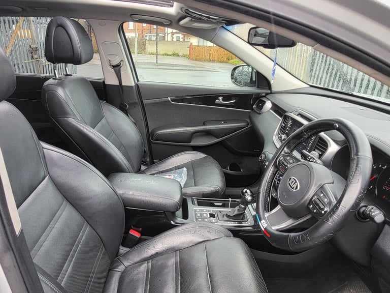 2017 Kia Sorento 2.2 CRDi KX-4 5dr Auto PAN ROOF 7 SEATER TOP SPEC ESTATE Diesel Automatic