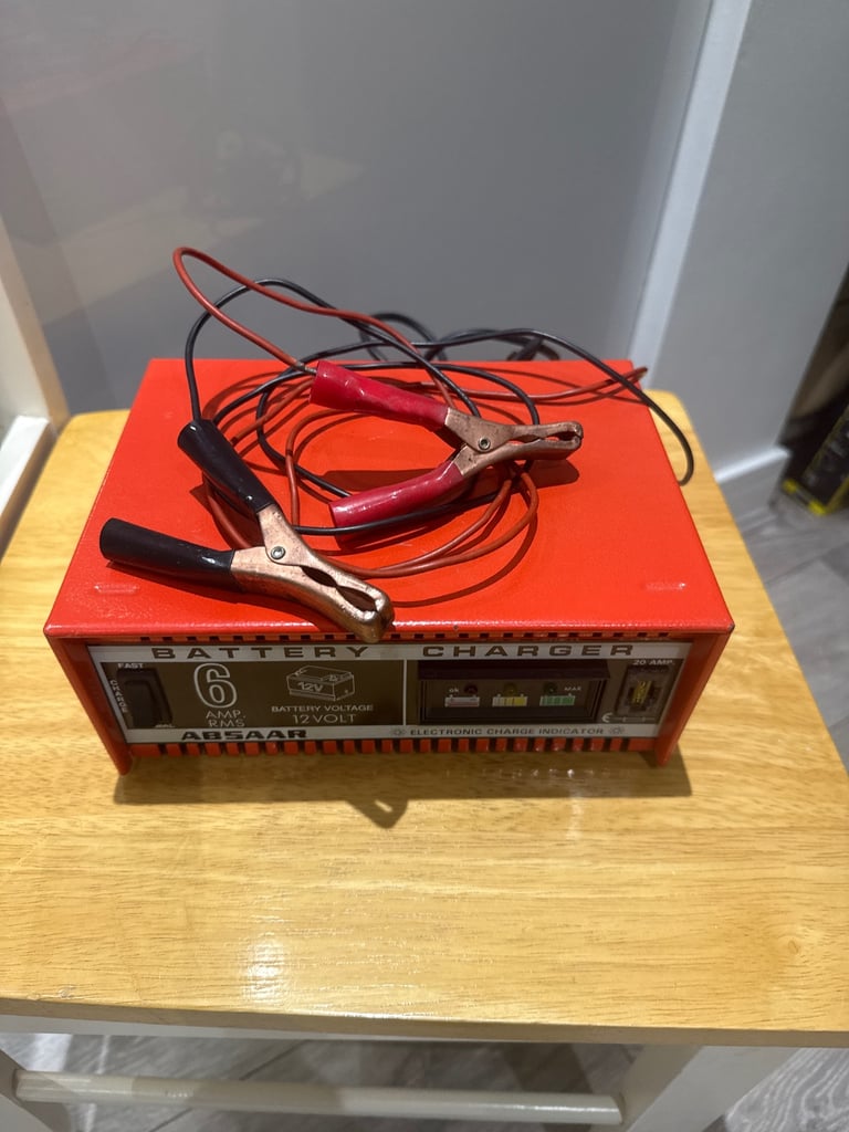 ABSAAR battery charger. 