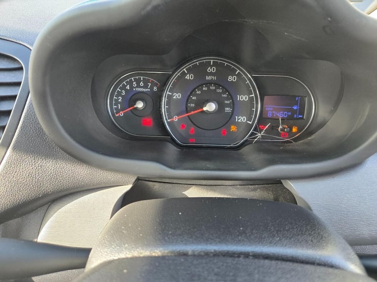 2013 Hyundai i10 1.2 Active 5dr HATCHBACK PETROL Manual