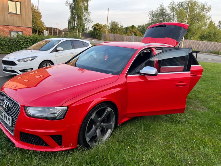 AUDI RS4 / RS5/RS3 / QUATTRO/ESTATE/V8 / 