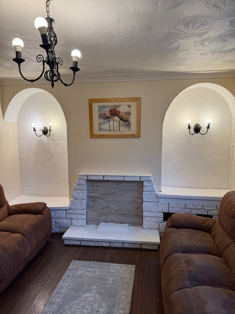 Three bedroom semi detached property in B44 9PN at £1300 per month 