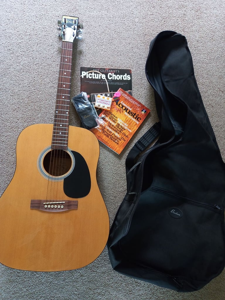 Boston BN-200 guitar. Unplayed