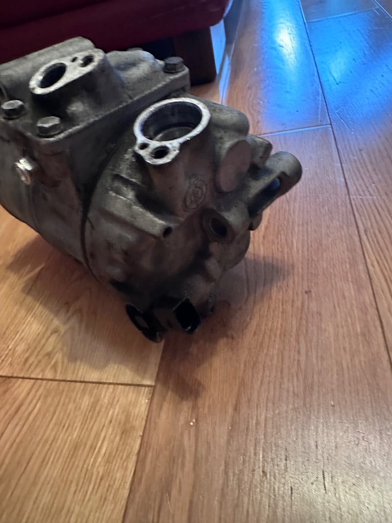 Audi a3 8p air con compressor