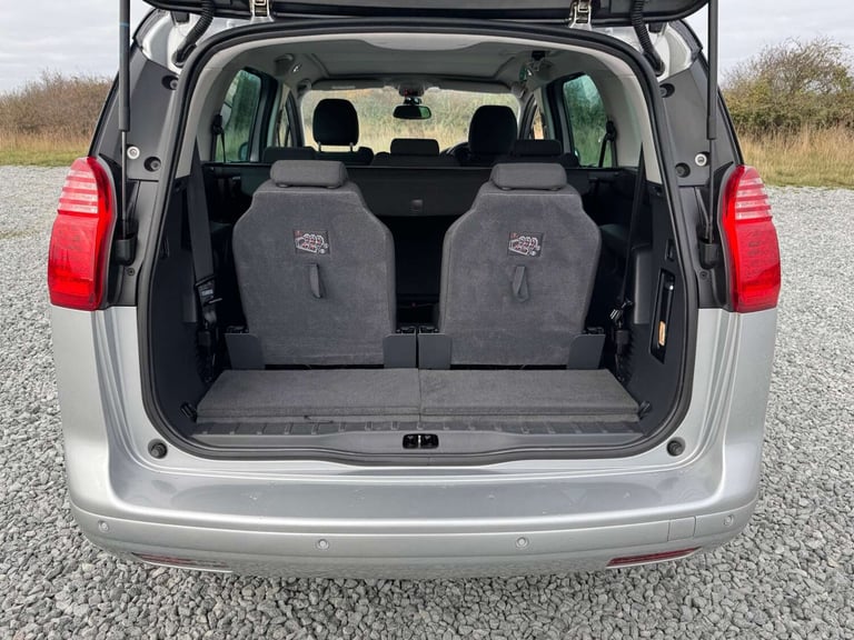 2014 Peugeot 5008 1.6 HDi Allure 5dr MPV DIESEL Manual