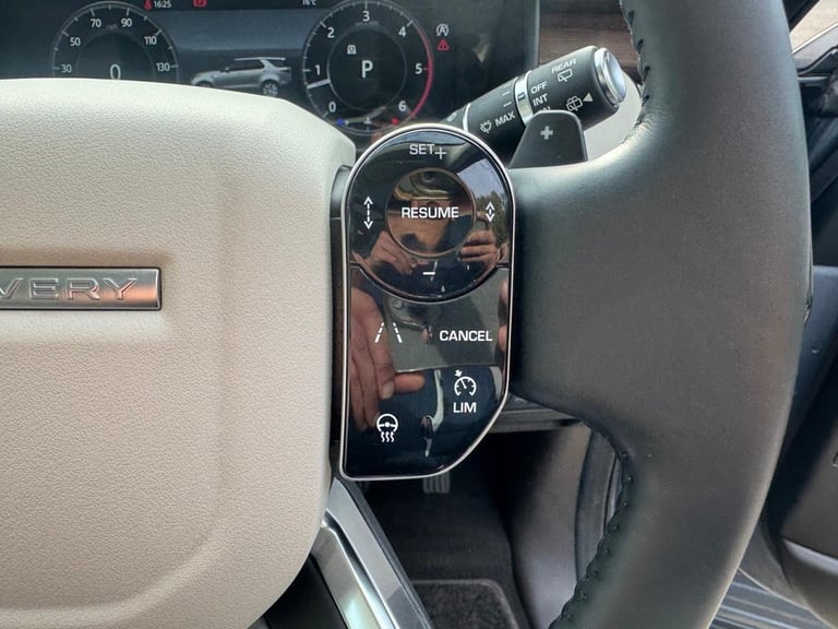 2019 Land Rover Discovery 3.0 SD V6 HSE SUV 5dr Diesel Auto 4WD Euro 6 (s/s) (306 ps) ESTATE Dies...