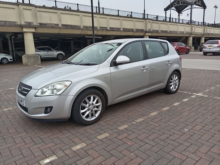 Kia, CEED, Hatchback, 2008, Manual, 1591 (cc), 5 doors