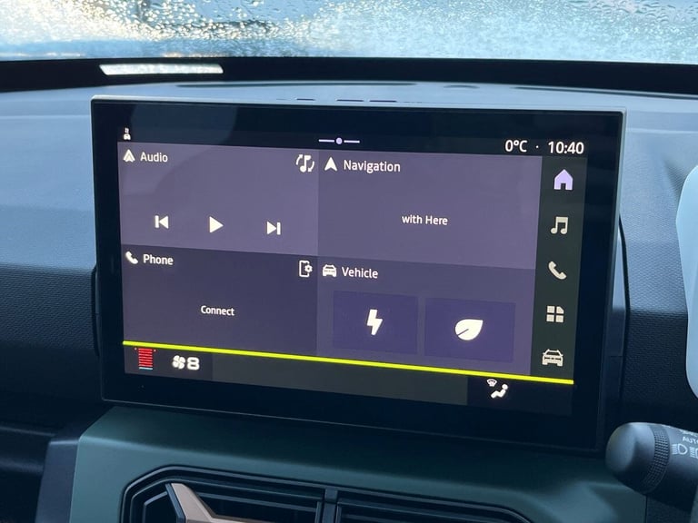  Dacia Spring 65 26.8kwh Extreme Hatchback 5dr Electric Auto 65 ps Electric