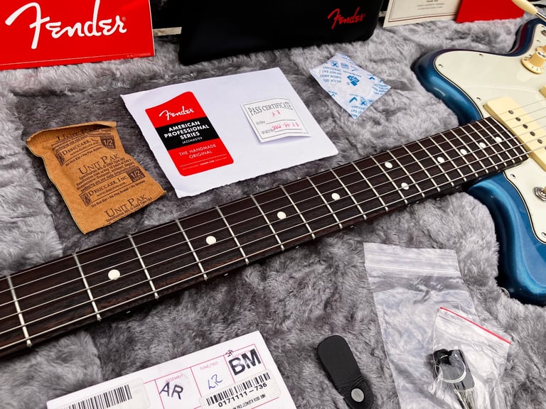 ♚MINT♚FENDER AMERICAN Professional JAZZMASTER USA♚ROSEWOOD NECK♚Lake Placid Blue