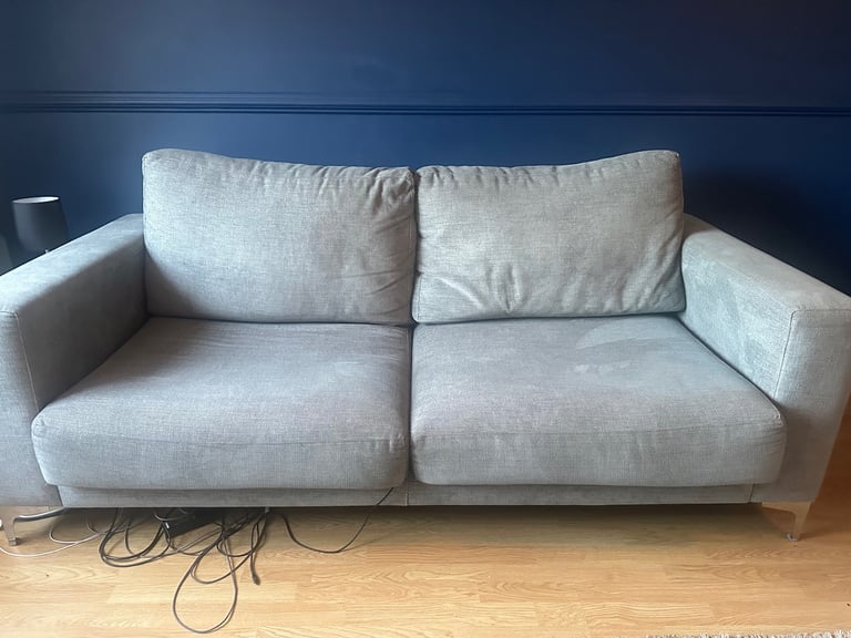 3 seater sofa - Stevenage 