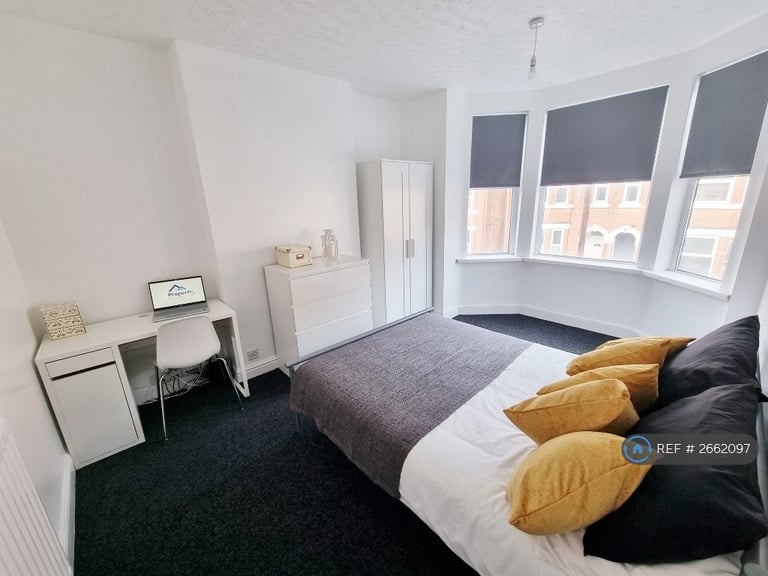 6 bedroom house in Kimbolton Avenue, Nottingham, NG7 (6 bed) (#2662097)