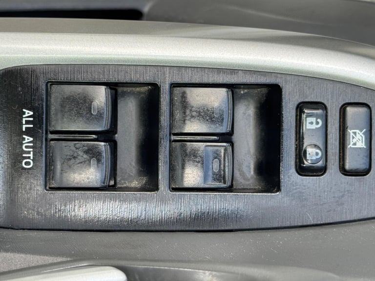 2010 Toyota Prius 1.8 VVT-h T Spirit CVT Euro 5 (s/s) 5dr HATCHBACK Petrol/Electric Hybrid Automatic