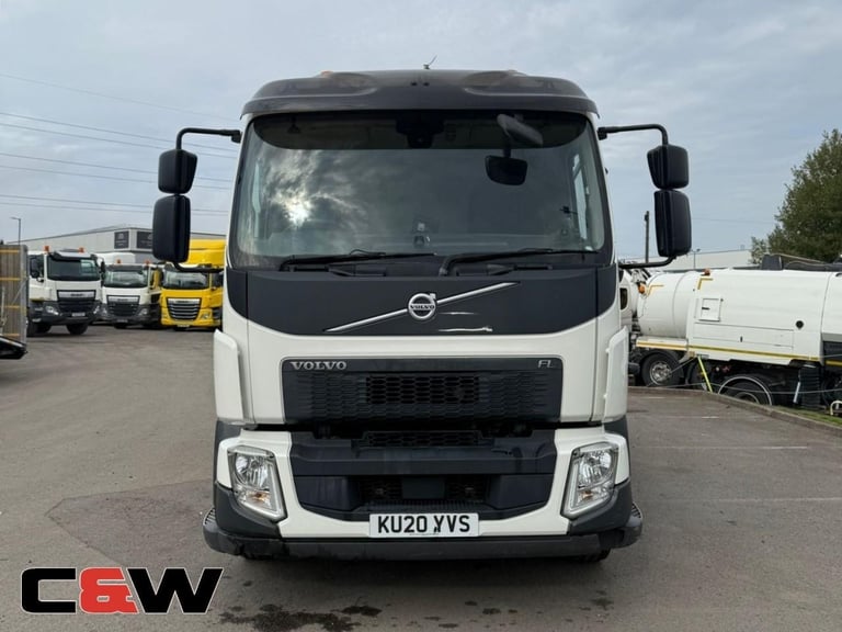 2020 (20) FL 250 18T 4x2 Skip Loader - 163,000Kms
