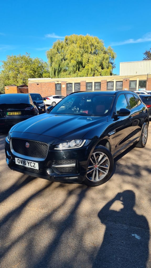 2016 Jaguar F-PACE R-Sport AWD 2.0d, 11 months warranty remaining, new mot, FSH, Red/Black Leather